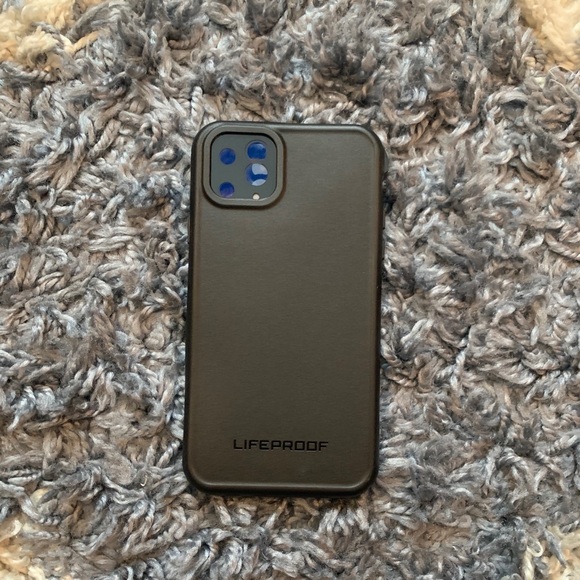 iPhone 11 Pro Max Lifeproof Frē Case